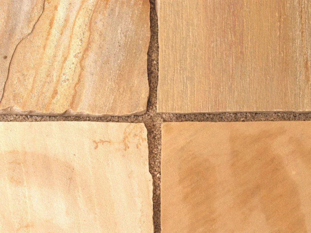 Albino Quarzit Bodenplatten (gelb-weiß) 60 x 40 x 2-5 cm, spaltrau/handbekantet