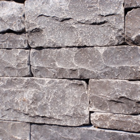 Basalt Kerala Mauerst. (anthrazit) 5/10/15x20x30-50 cm, gesägt/getrommelt