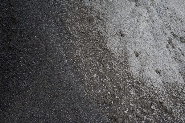 Brechsand 0/2 mm (schwarz) Basalt, lose