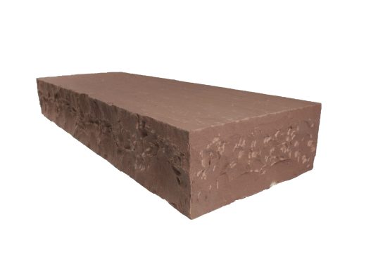 Dehli Blockstufe (Wine Red) ~ 14-16x35x100 cm, spaltrau/handbekantet