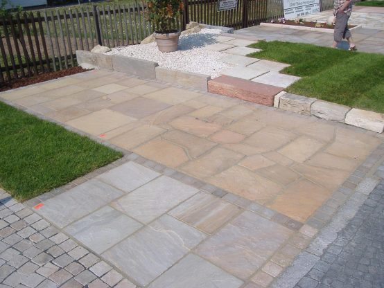 Dehli Bodenplatten 60 x 40 cm (Sun Yellow) 2,5 cm, spaltrau/handbek., antik getrommelt