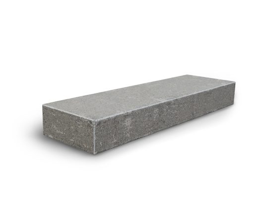Gabbro Blockstufen (Grau-Grün) 120 x 35 x 15 cm allseits geflammt, Kanten gefast