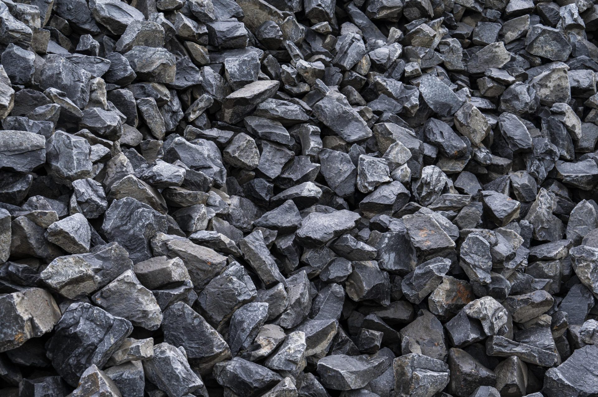 Gabionensteine Basalt (anthrazit) 50/150 mm nü, lose