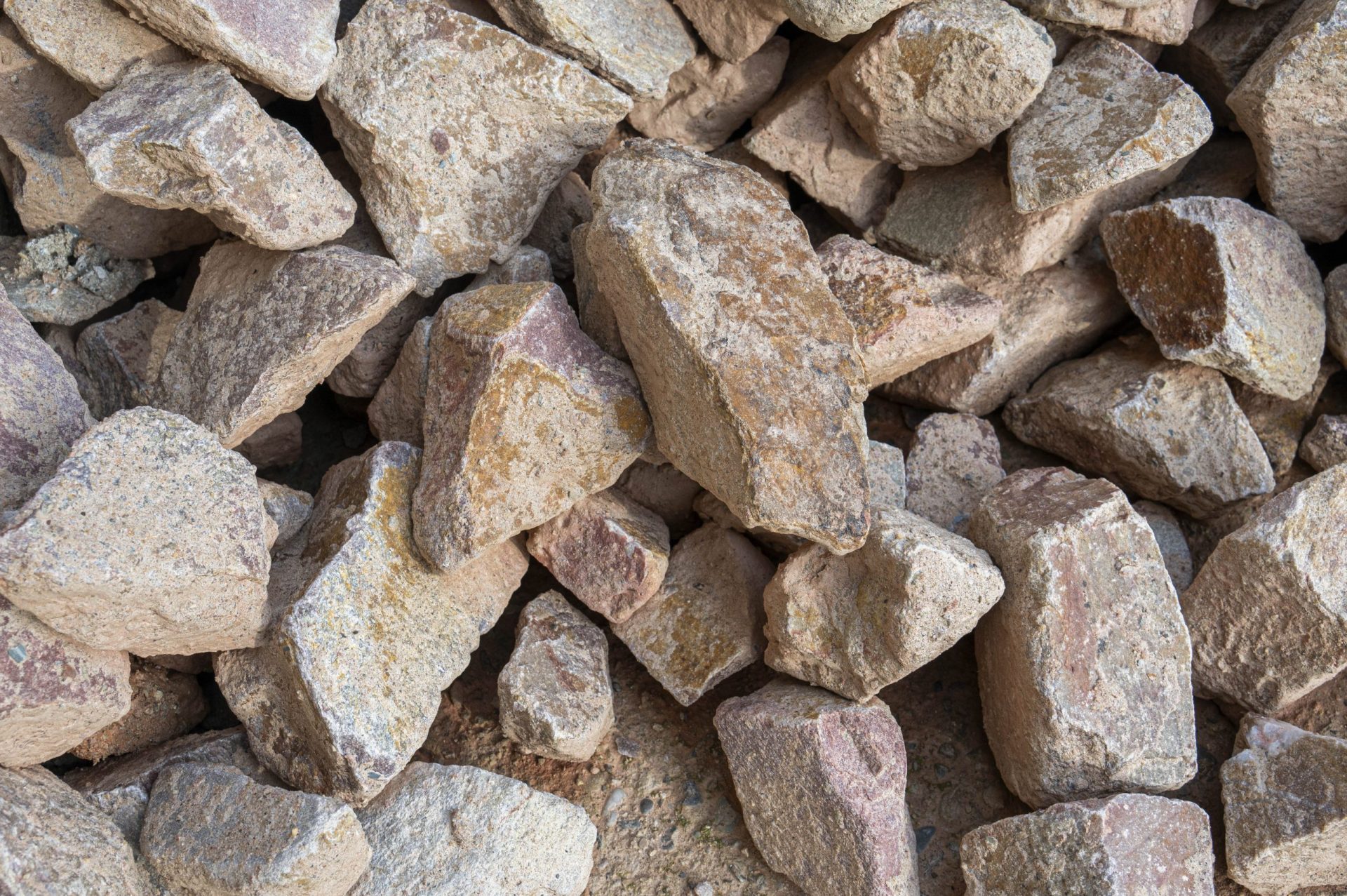 Gabionensteine Grauwacke (rot-bunt) 63/90 mm, TL Gab-Stb 16