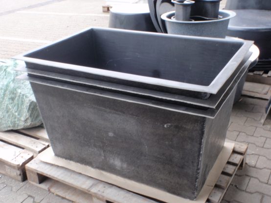 GFK-Becken 120 x 80 cm h = 60 cm, handlaminiert