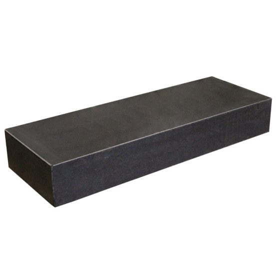 Granit Blockstufe Nero Assoluto 15 x 35 x 150 cm, geflammt+.wassergestrahlt