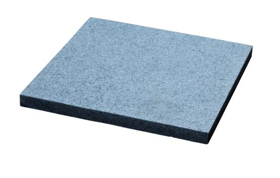 Granit Bodenplatten (stahlgrau) 40x40x3cm, gestockt/gesägte Kanten, G654