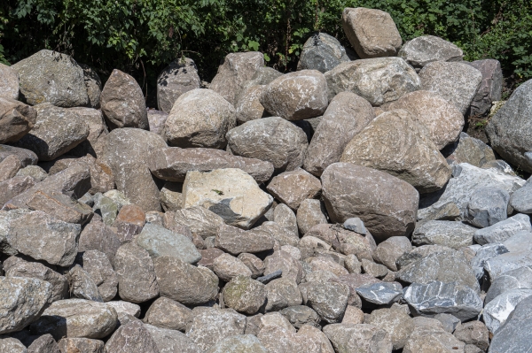 Granit Findling (nordisch-bunt) ab 50 cm, naturgerundet, Deutschland