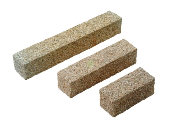 Granit Palisade (gelb) 12 x 12 x 125 cm, gestockt, G682