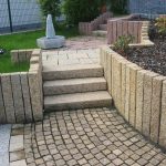 Granit Palisade (gelb) 12 x 12 x 150 cm, gestockt, G682