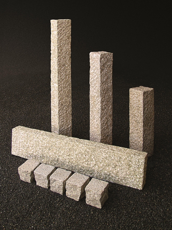 Granit Palisade (gelb) 12 x 12 x 50 cm, gestockt, G682