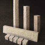 Granit Palisade (gelb) 12 x 12 x 50 cm, gestockt, G682