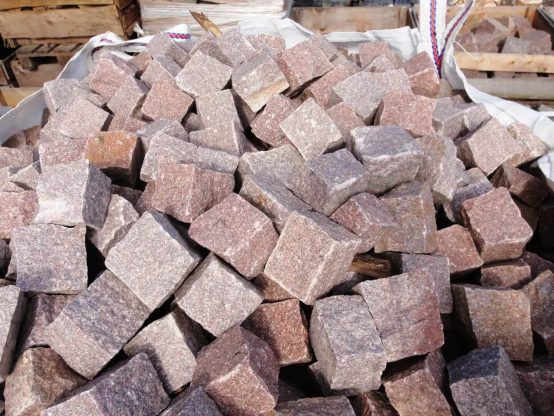 Granit Pflaster 4/6 cm Indien (Manga-rot) in Kiste/Big-Bag