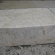 Kalkstein Blockstufe Pergamon (creme) 15 x 35 x 100 cm, OF+Ansicht sandgestrahlt