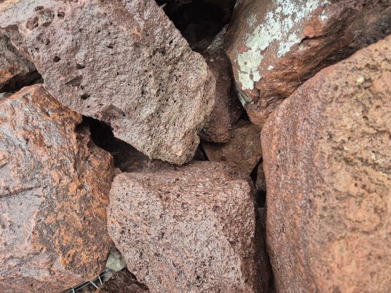 Lava Rossa Dekostein 50-100cm