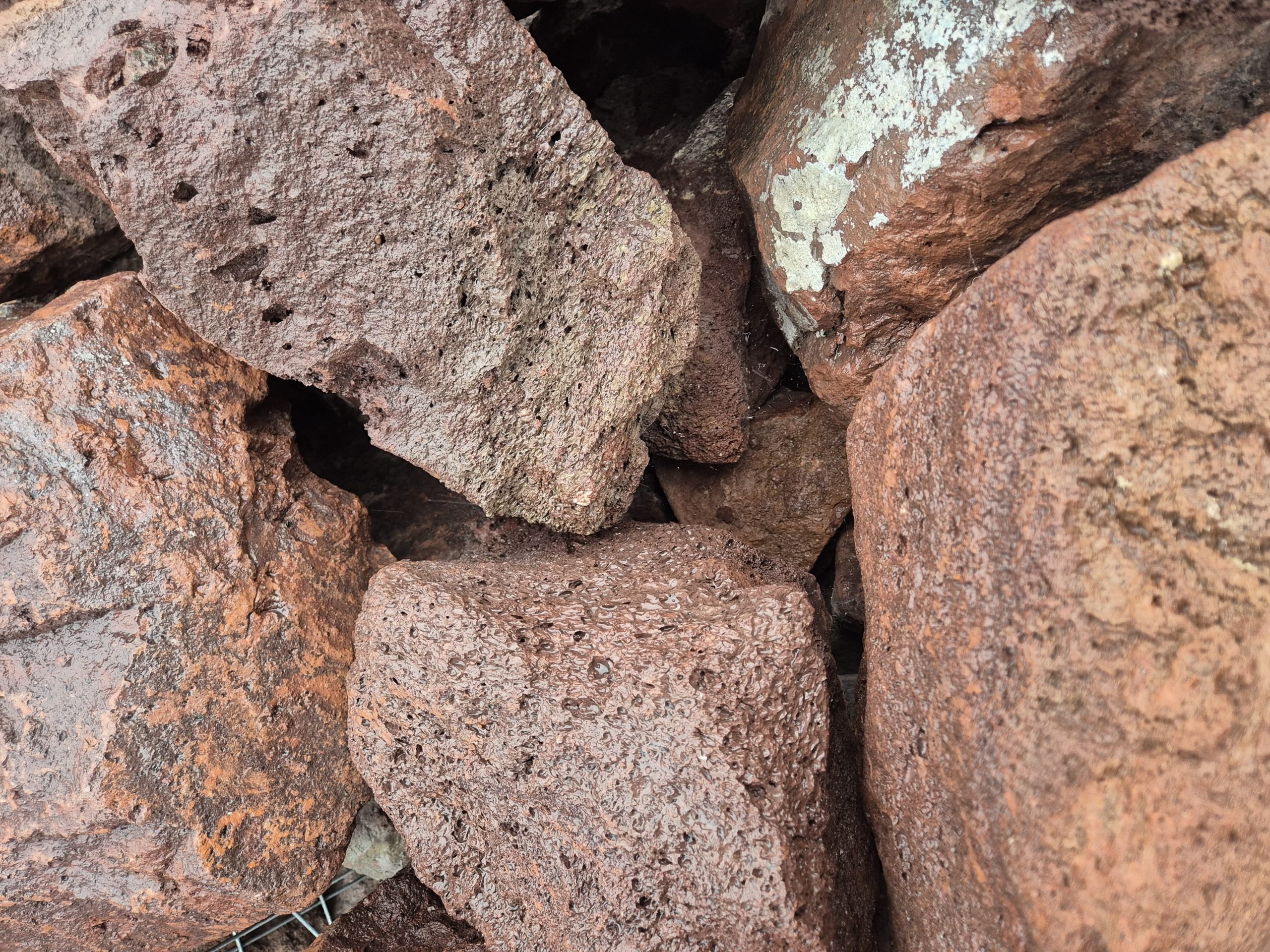 Lava Rossa Dekostein 50-100cm