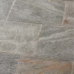 Luserna Gneis Bodenplatten 40er Bahnen x 2-4cm, spaltrauh/gesägt