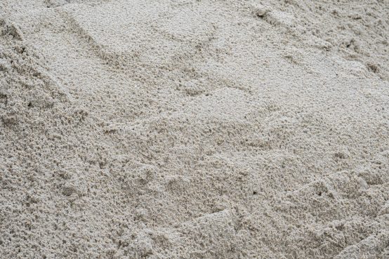 Mainsand 0/2 a (hell) geprüfter Spielplatzsand
