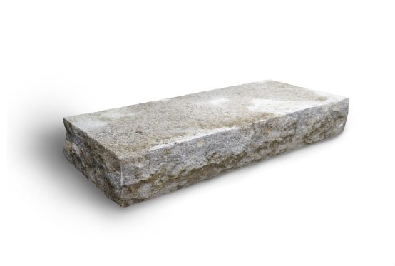 Muschelkalk Blockstufe (grau-ocker) ~ 15 x 35-40 x 100 cm, gestockt/bossiert