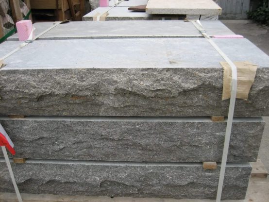 Muschelkalk Blockstufen, gesägt alle Größen möglich
