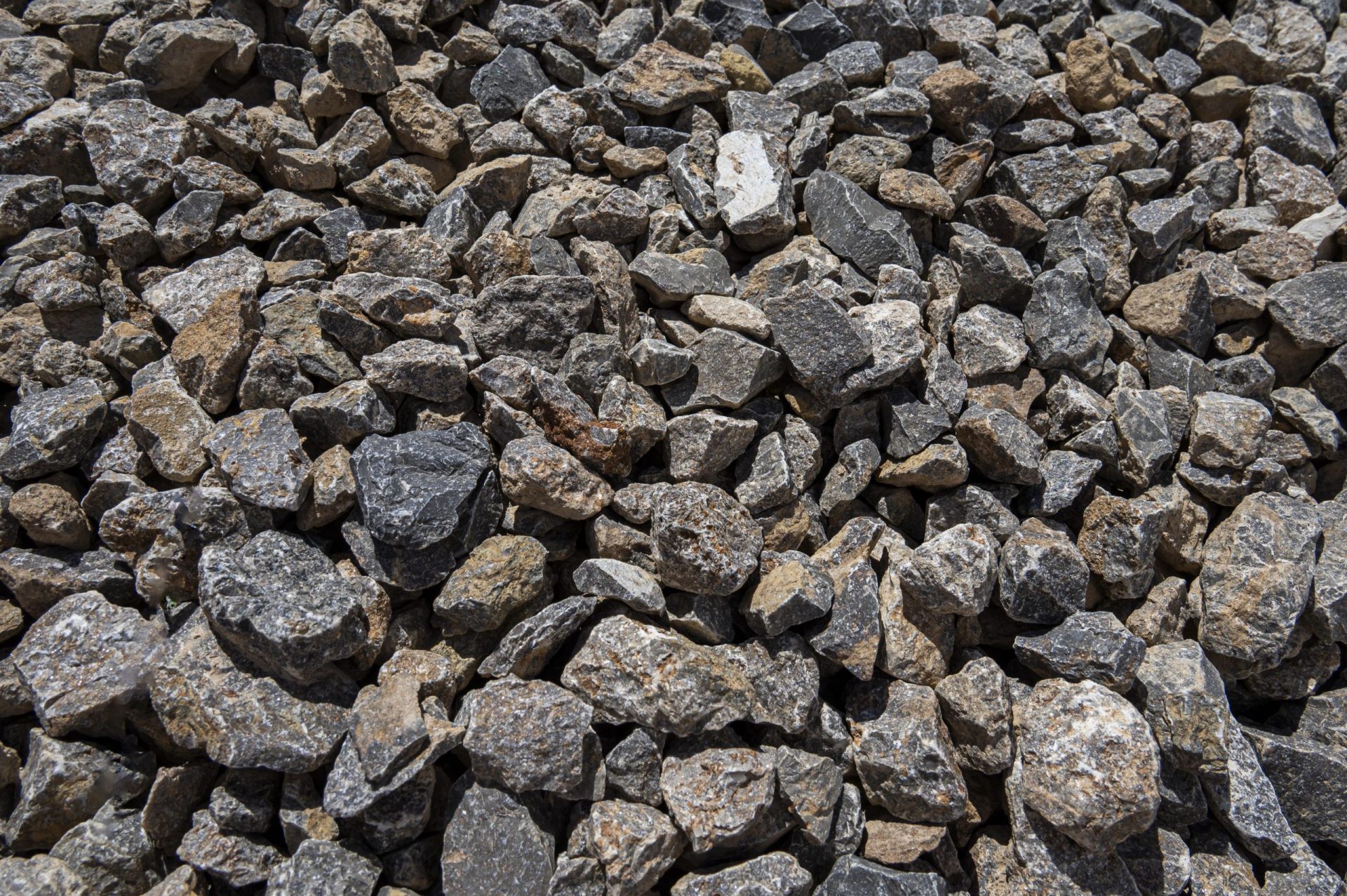 Muschelkalk Splitt (grau-ocker) 16/32 mm im Big-Bag