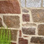 Porphyr Bindersteine, b=14 cm ~14 x 13-17 x 20-30 cm in Kiste