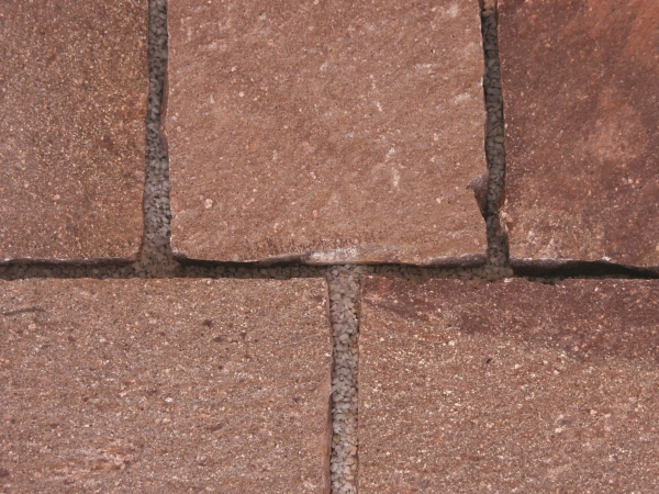 Porphyr Bodenplatten (grau-rot) 30er-Bahn x 2-6 cm, spaltrau/handbekantet
