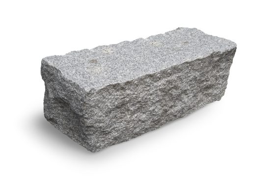 Quader Granit (grau) 40 x 40 x 60-120 cm, gespalten, auf Palette