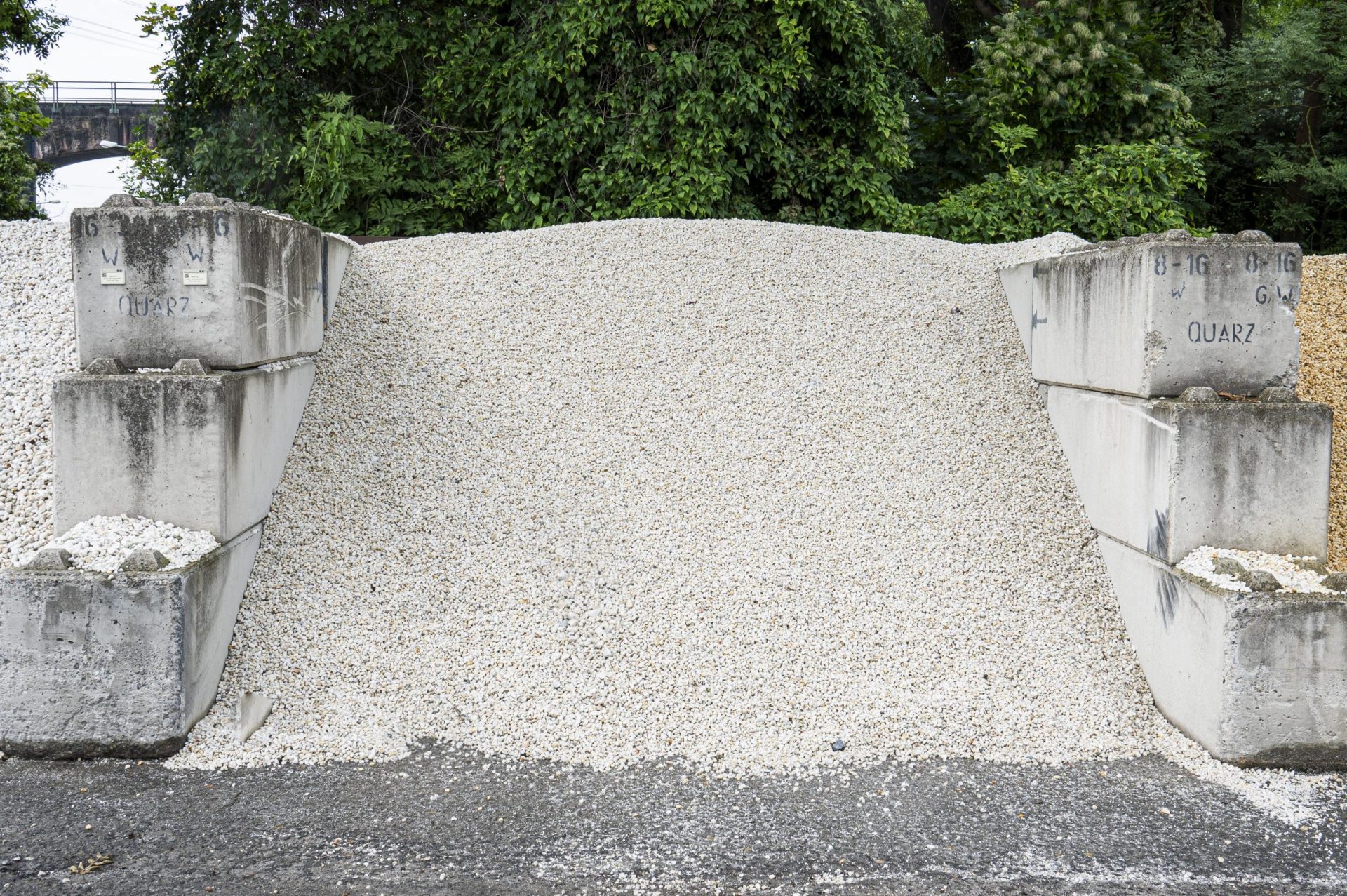 Quarz Körnung (weiß) 8/16 mm, lose Quarz Körnung (weiß) 8/16 mm, lose