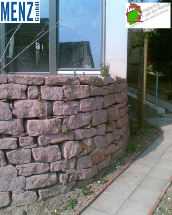 Sandstein Mauersteine (weserrot) 15-20 x 20-30 x 25-50 cm, auf Palette