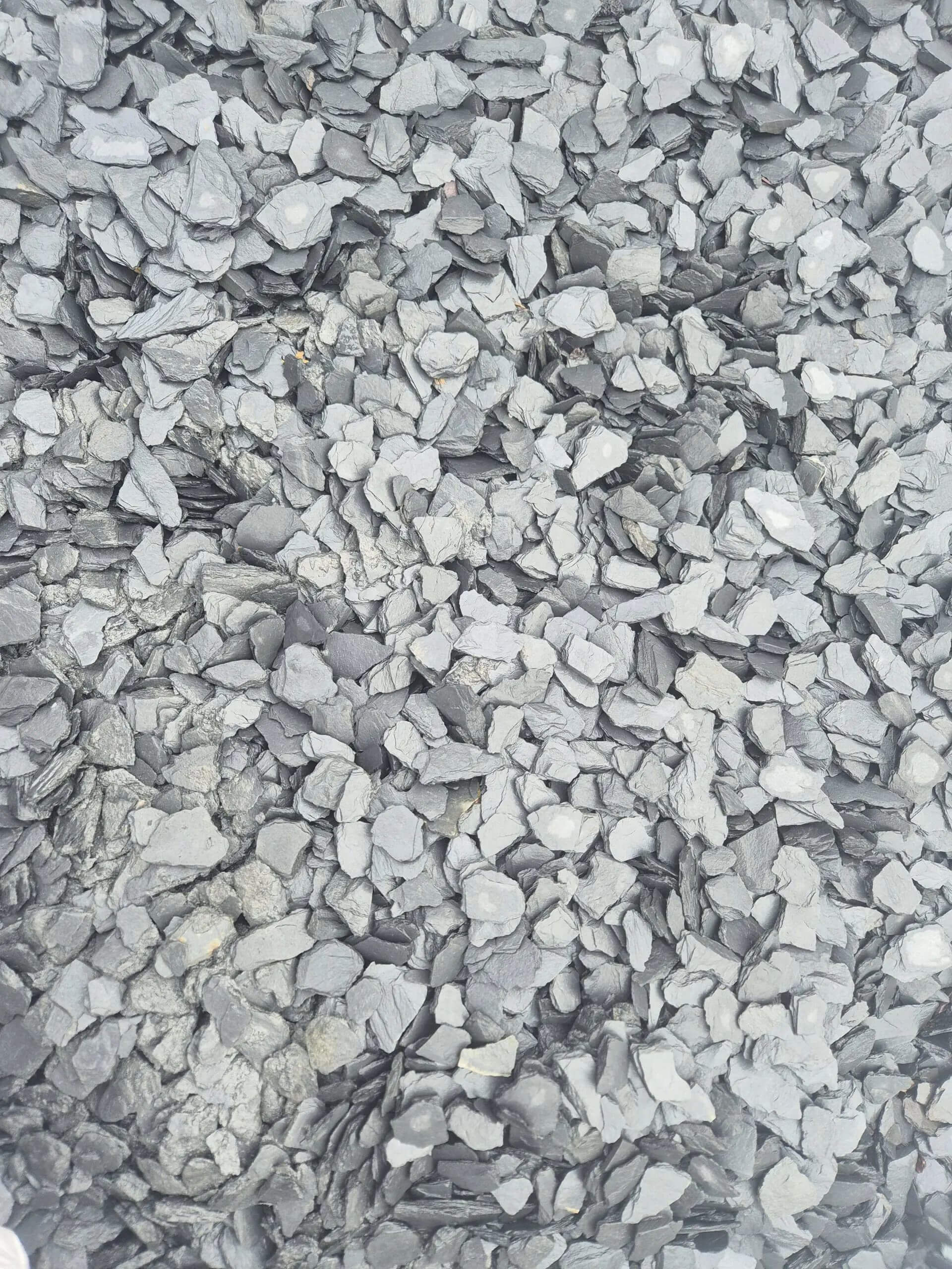 Schiefer Chips (anthrazit) 10/30 mm im Big-Bag