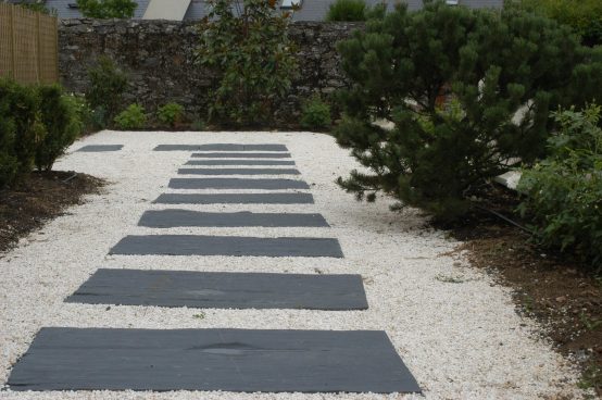 Schiefer-Graphit Schwelle (schwarz) 4-7 x 30 x 150 cm, gespalten/Köpfe gesägt