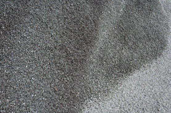 Splitt 2/5 mm Basalt/Diabas